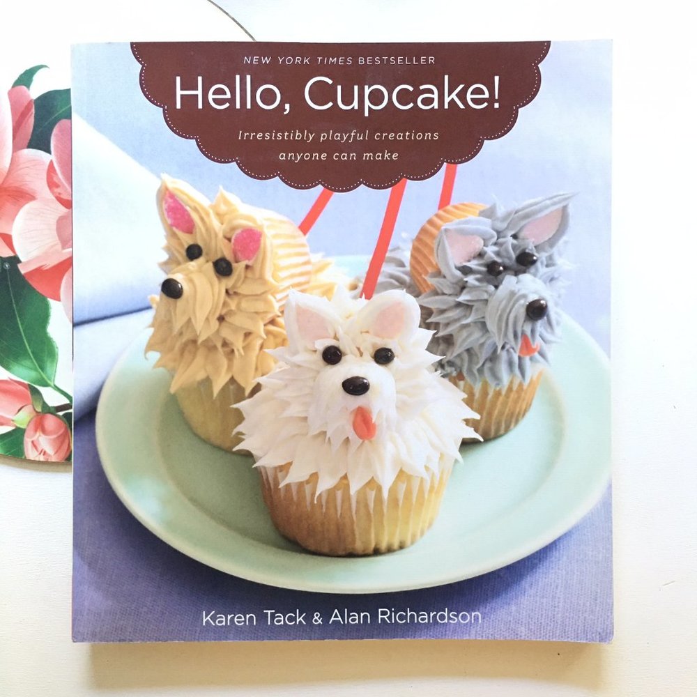 Hello, Cupcake! book